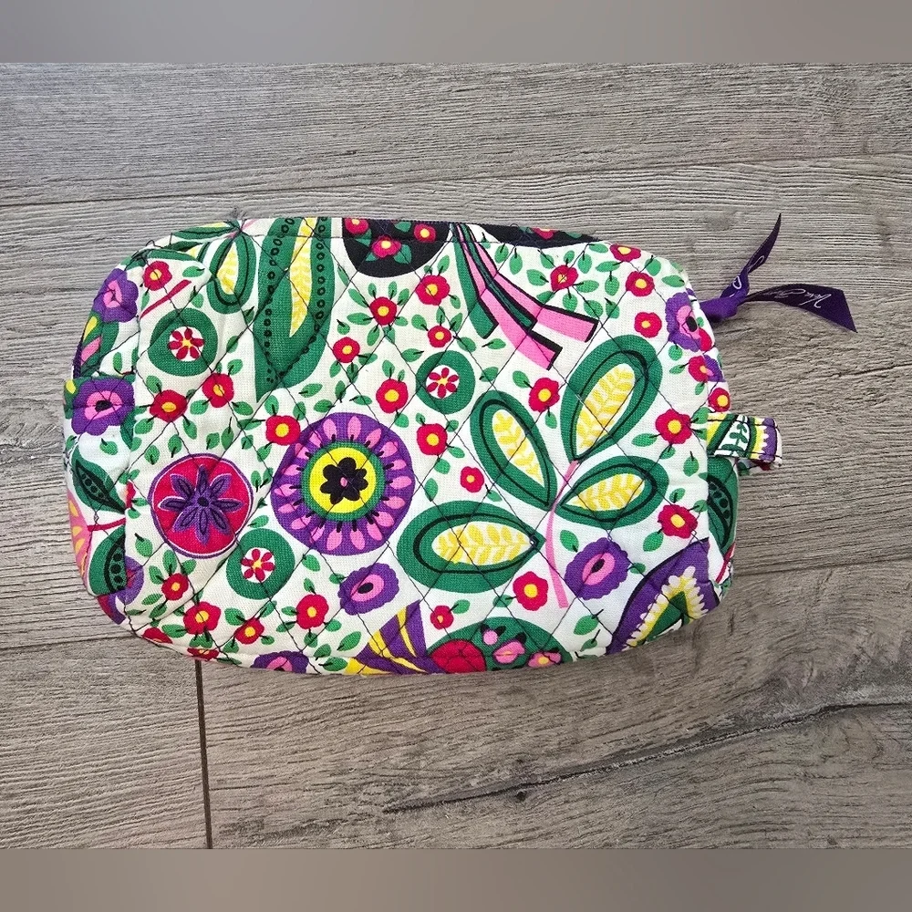 Vera Bradley Zipper Cosmetic Bag Floral Colorful Travel Vacation Beach Pool